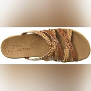 SKECHERS* "tiger posse" lug sole wedge slip on sandal size 7.5 luxe foam sole